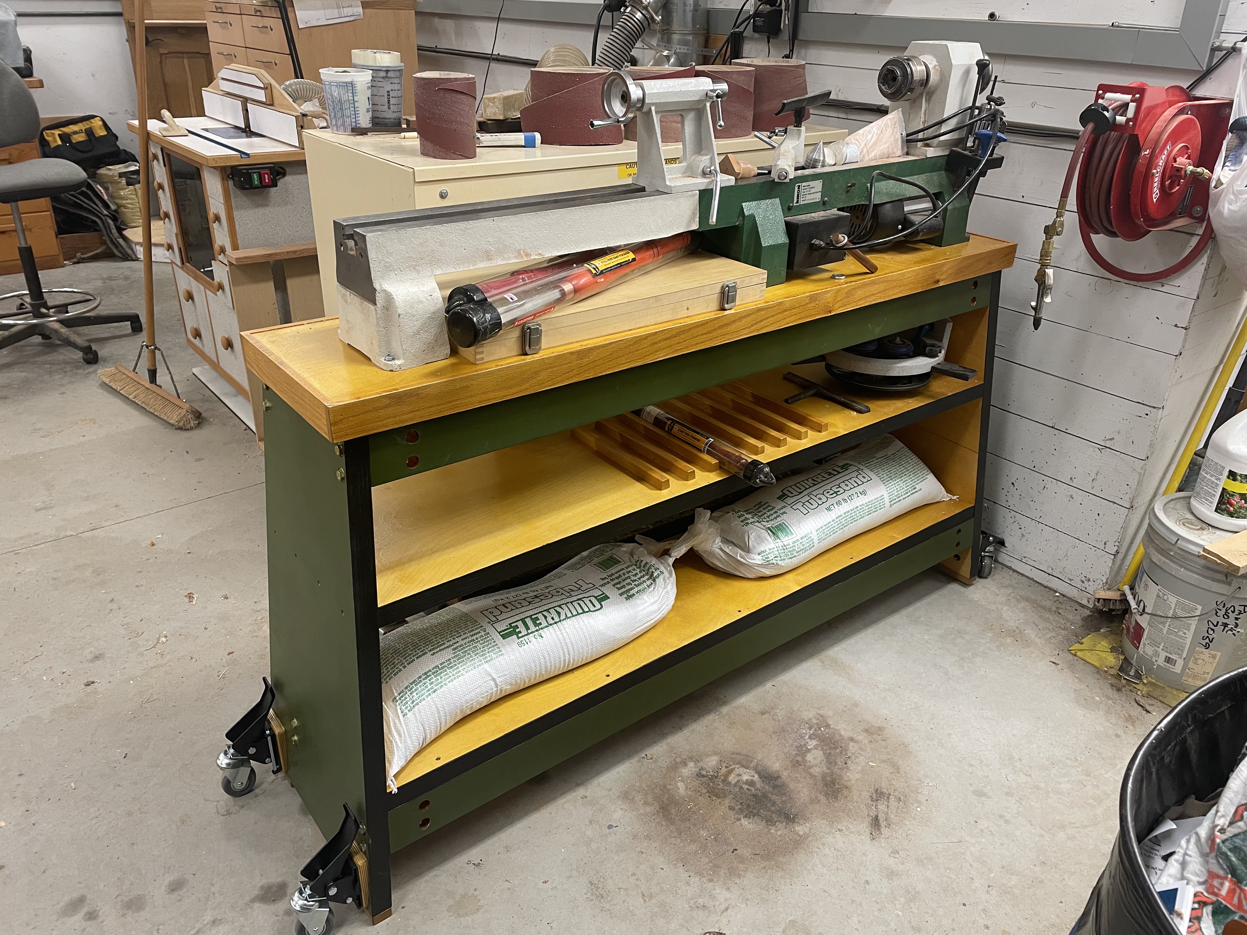 A8F4FFBD-C360-494C-8E5B-E4486E9B7778